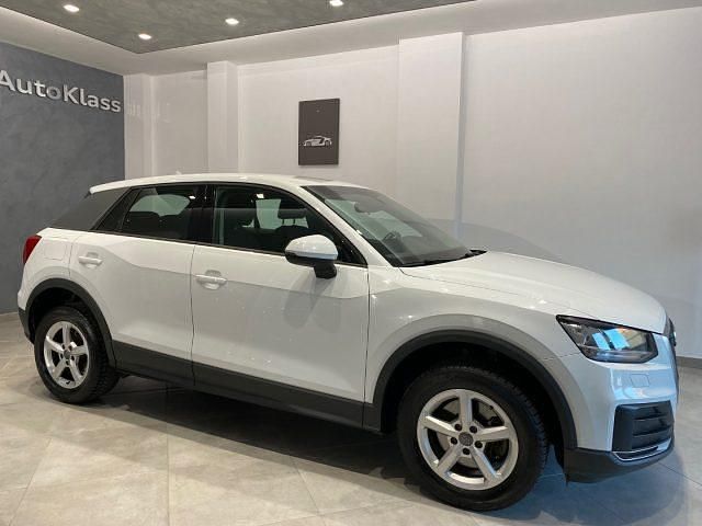 Usata Audi Q2 Business 116 CV (85 kW) 2019 Bianco SUV