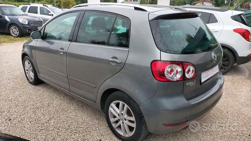 Usata VW Golf Plus Cross Highline 105 CV (77 kW) 2011 Grigio Monovolume