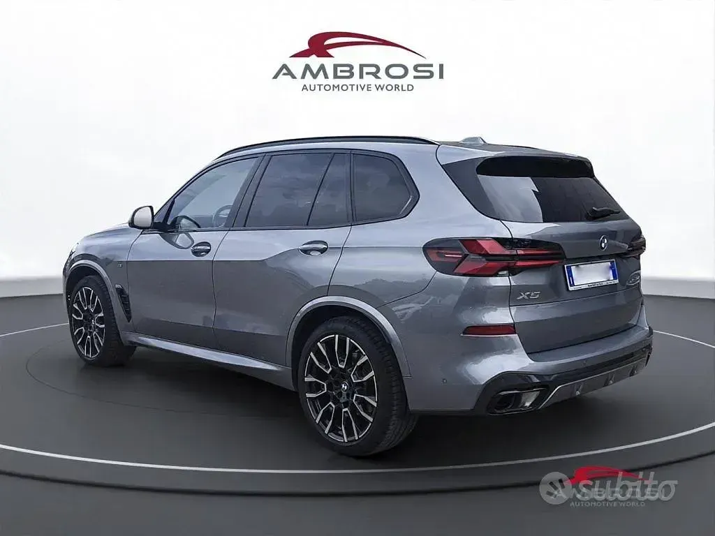 Usata BMW X5 M Sport 286 CV (210 kW) 2025 Grigio SUV