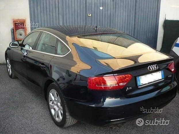 Usata Audi A5 Ambiente 143 CV (105 kW) 2010 Blu Coupé