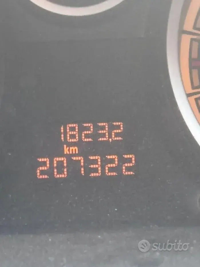 Usata Opel Corsa 80 CV (58 kW) 2010 Grigio Utilitaria