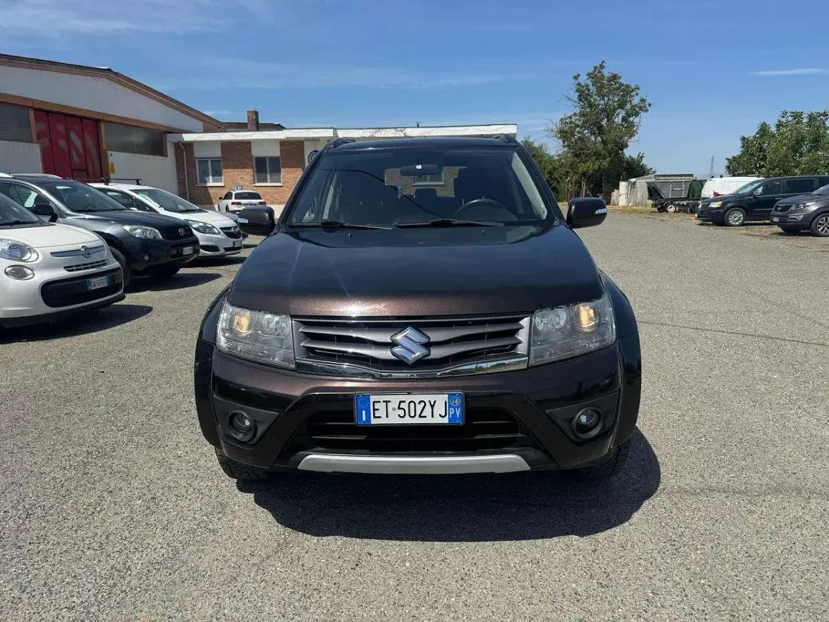 Usata Suzuki Vitara 129 CV (94 kW) 2014 Marrone SUV