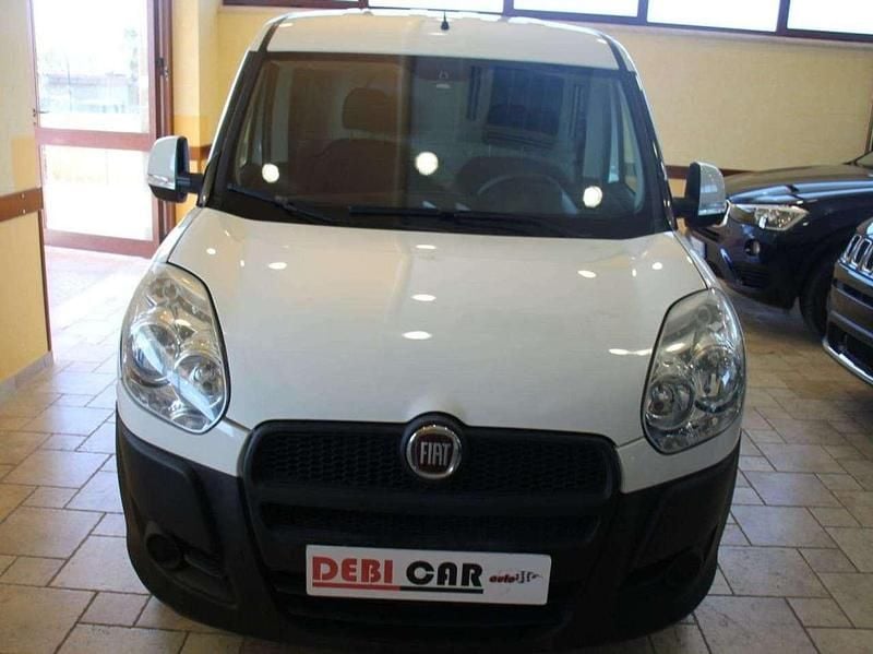 Usata Fiat Doblò 90 CV (66 kW) 2014 Bianco Monovolume