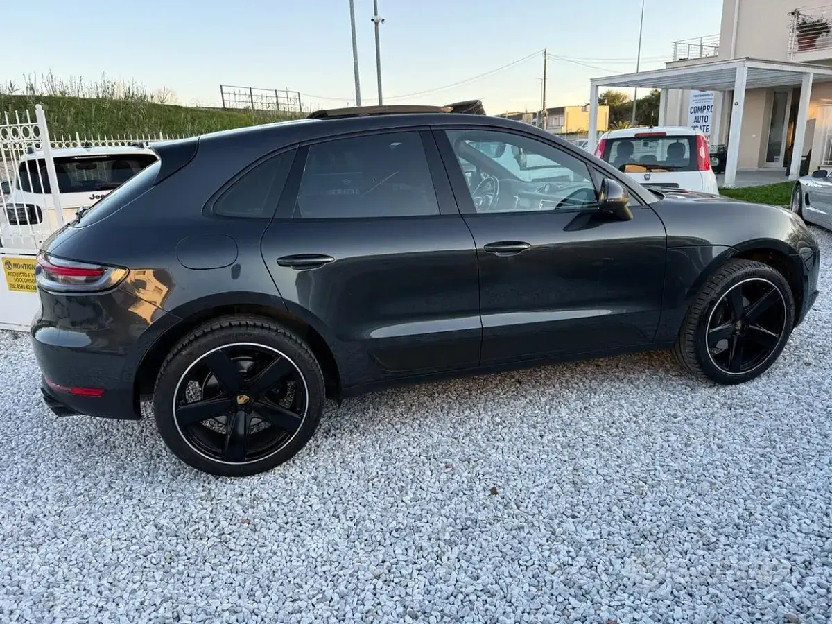 Usata Porsche Macan 245 CV (180 kW) 2021 Grigio SUV