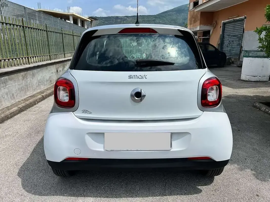 Usata Smart ForFour Passion 75 CV (55 kW) 2018 Utilitaria