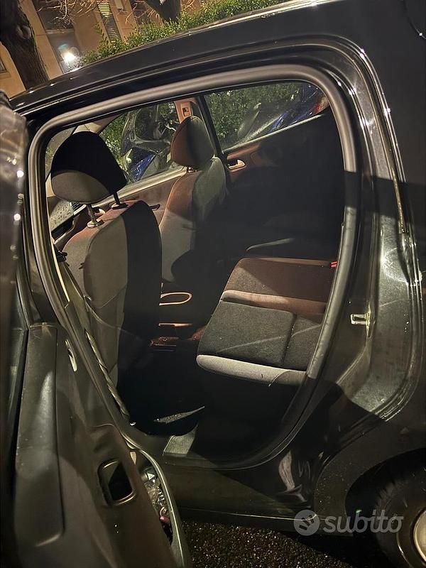 Usata Peugeot 207 95 CV (69 kW) 2008 Nero Berlina