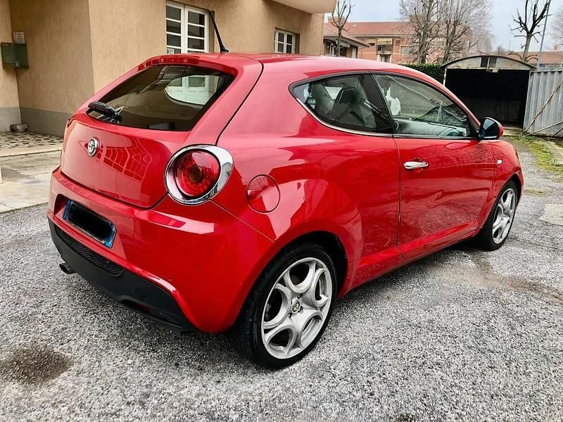 Usata Alfa Romeo MiTo 120 CV (88 kW) 2010 Rosso Utilitaria