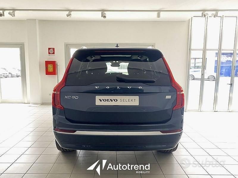 Usata Volvo XC90 145 CV (106 kW) 2024 Blu SUV