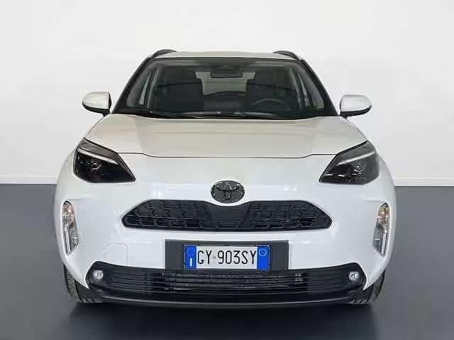 Usata Toyota Yaris Hybrid Active 116 CV (85 kW) 2025 Bianco Monovolume