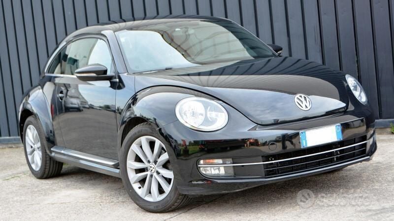 Usata VW Beetle 105 CV (77 kW) 2012 Nero Utilitaria