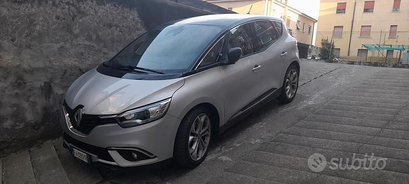 Usata Renault Scénic IV 120 CV (88 kW) 2019 Monovolume