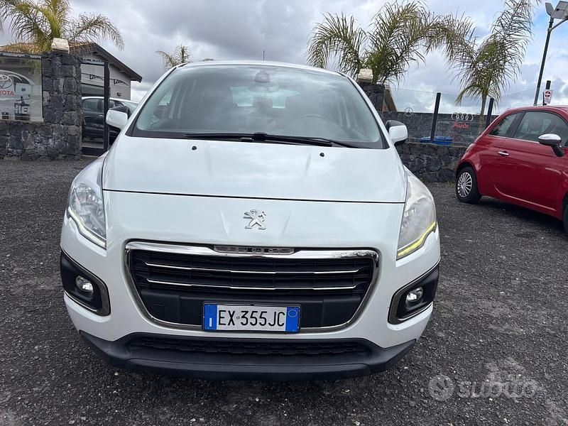 Usata Peugeot 3008 Business-Line 115 CV (84 kW) 2014 Bianco Station wagon