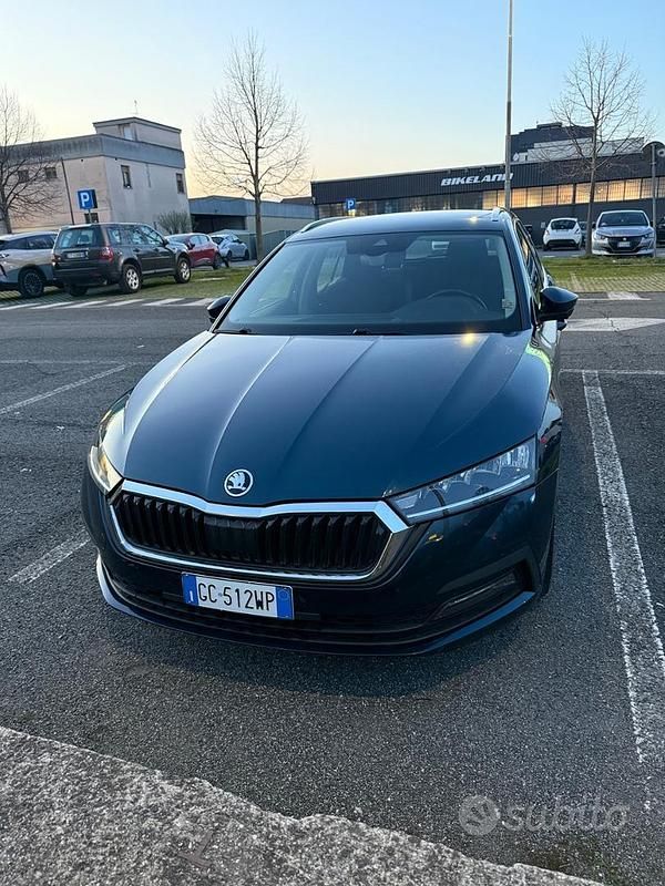 Usata Skoda Octavia 2021 Blu Station wagon