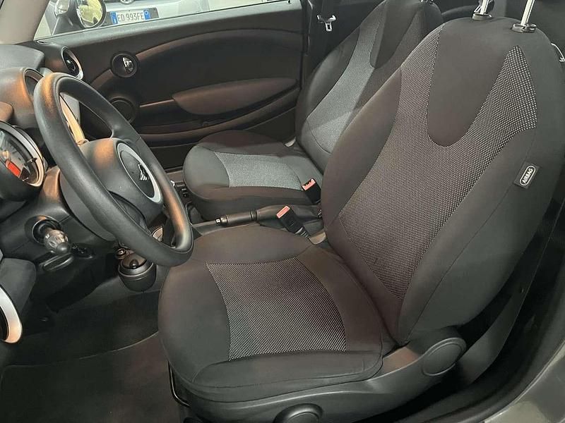 Usata Mini Cooper 75 CV (55 kW) 2009 Grigio Utilitaria