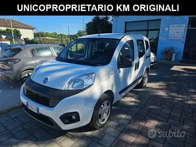 Usata Fiat Qubo Easy 77 CV (56 kW) 2018 Monovolume