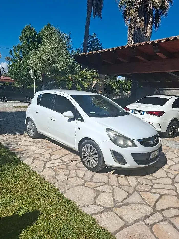 Usata Opel Corsa 85 CV (62 kW) 2013 Bianco Utilitaria