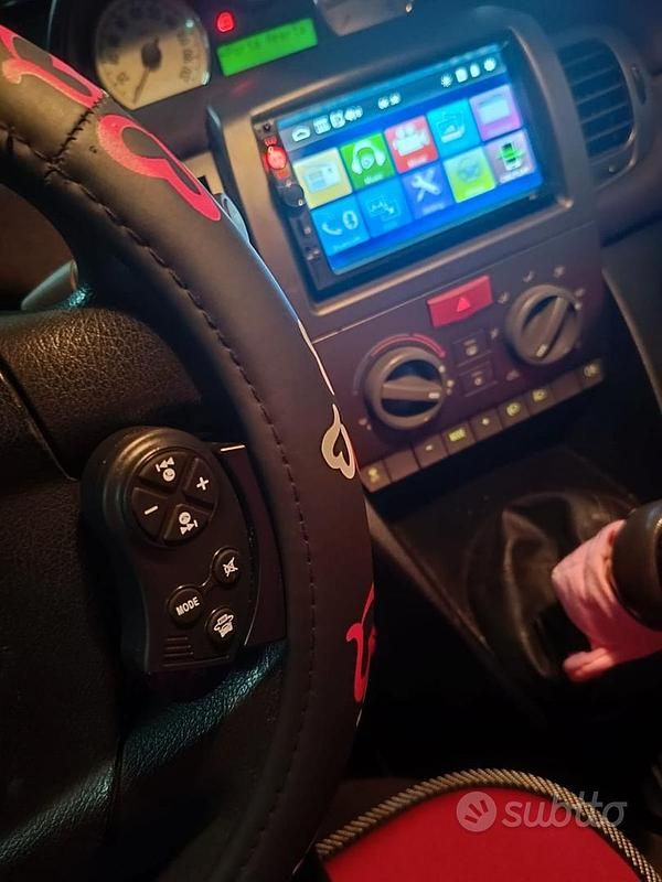 Usata Lancia Ypsilon 69 CV (50 kW) 2005 Blu Utilitaria