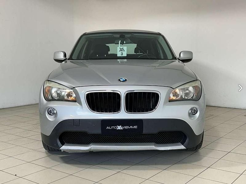 Usata BMW X1 177 CV (130 kW) 2011 Argento SUV