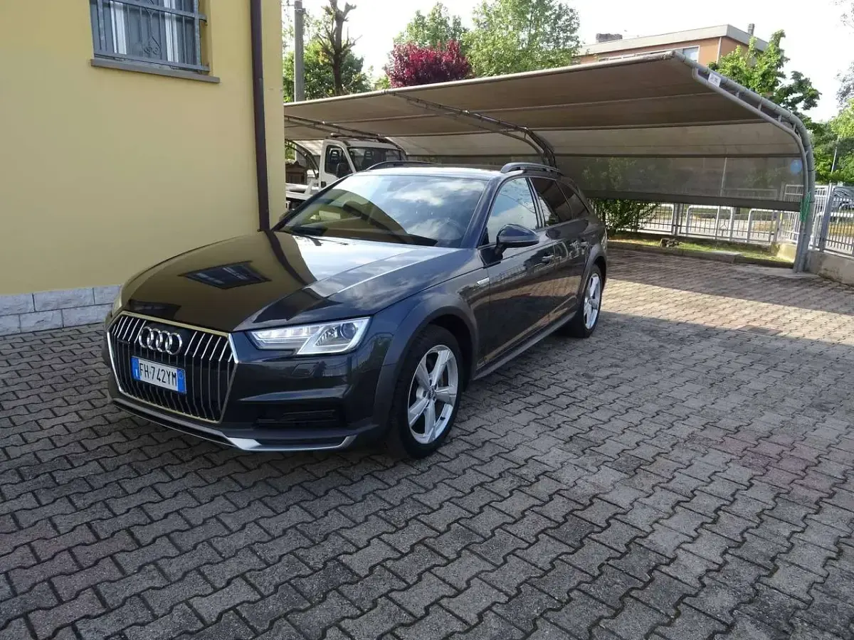 Usata Audi A4 Allroad Business 218 CV (160 kW) 2017 Grigio Station wagon