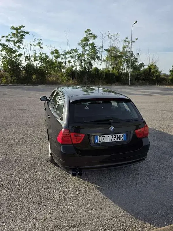 Usata BMW 318 Efficient Dynamics 143 CV (105 kW) 2009 Station wagon