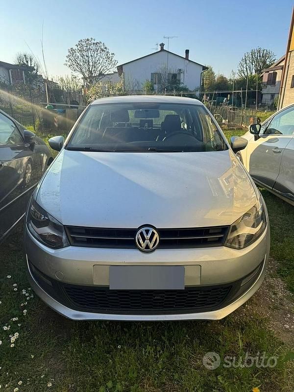 Usata VW Polo 90 CV (66 kW) 2011 Grigio Utilitaria