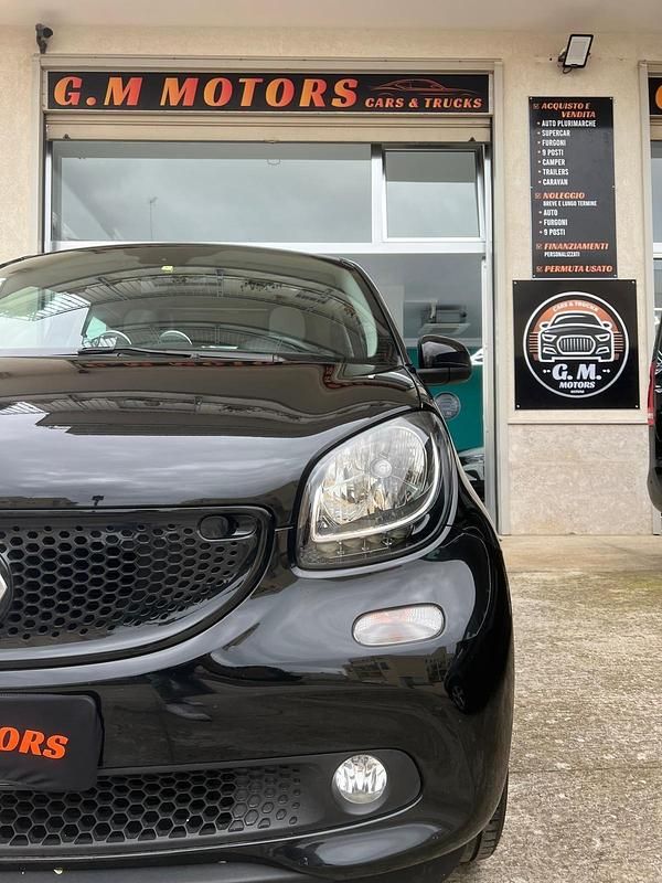 Usata Smart ForFour Prime 70 CV (51 kW) 2015 Nero Utilitaria