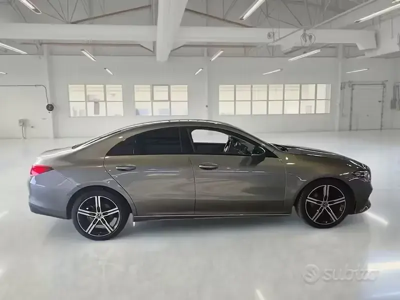 Usata Mercedes CLA180 136 CV (100 kW) 2022 Grigio Berlina
