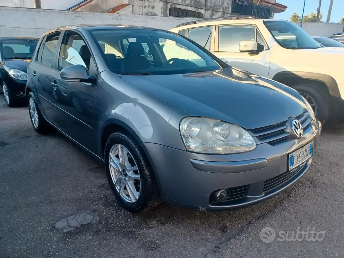 Usata VW Golf V Comfortline 105 CV (77 kW) 2007 Grigio Berlina