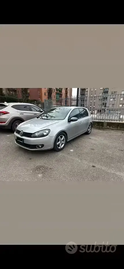 Usata VW Golf VI 122 CV (89 kW) 2010 Grigio Utilitaria