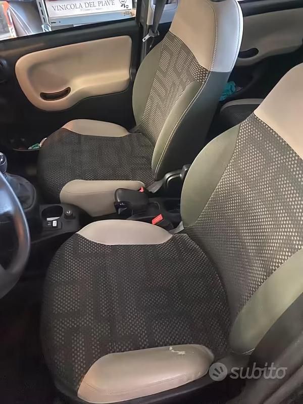 Usata Fiat Panda 4x4 80 CV (58 kW) 2014 Verde Utilitaria