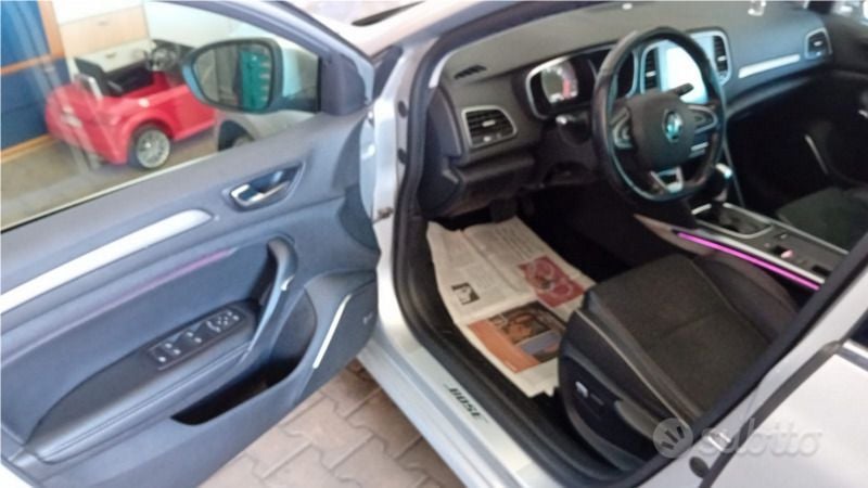 Grigio Usata 2017 Renault Mégane IV Bose Edition Tre volumi | 8000 € (Ottimo prezzo) - Immagine 1/4