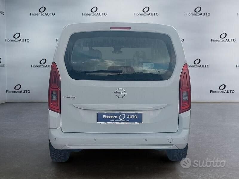 Usata Opel Combo Edition 102 CV (75 kW) 2022 Bianco Monovolume