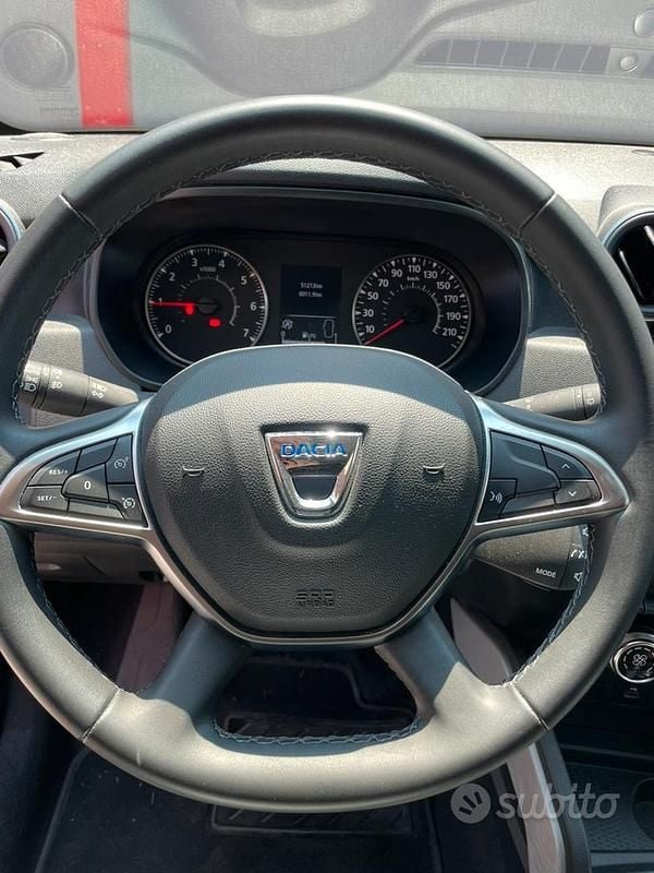 Usata Dacia Duster 101 CV (74 kW) 2022 Grigio SUV
