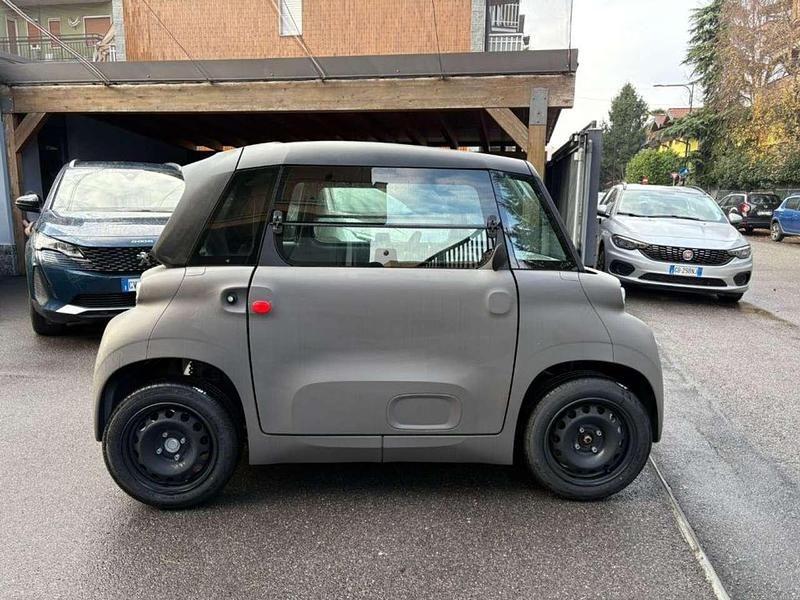 Nuova Citroën AMI 2025 Marrone Utilitaria