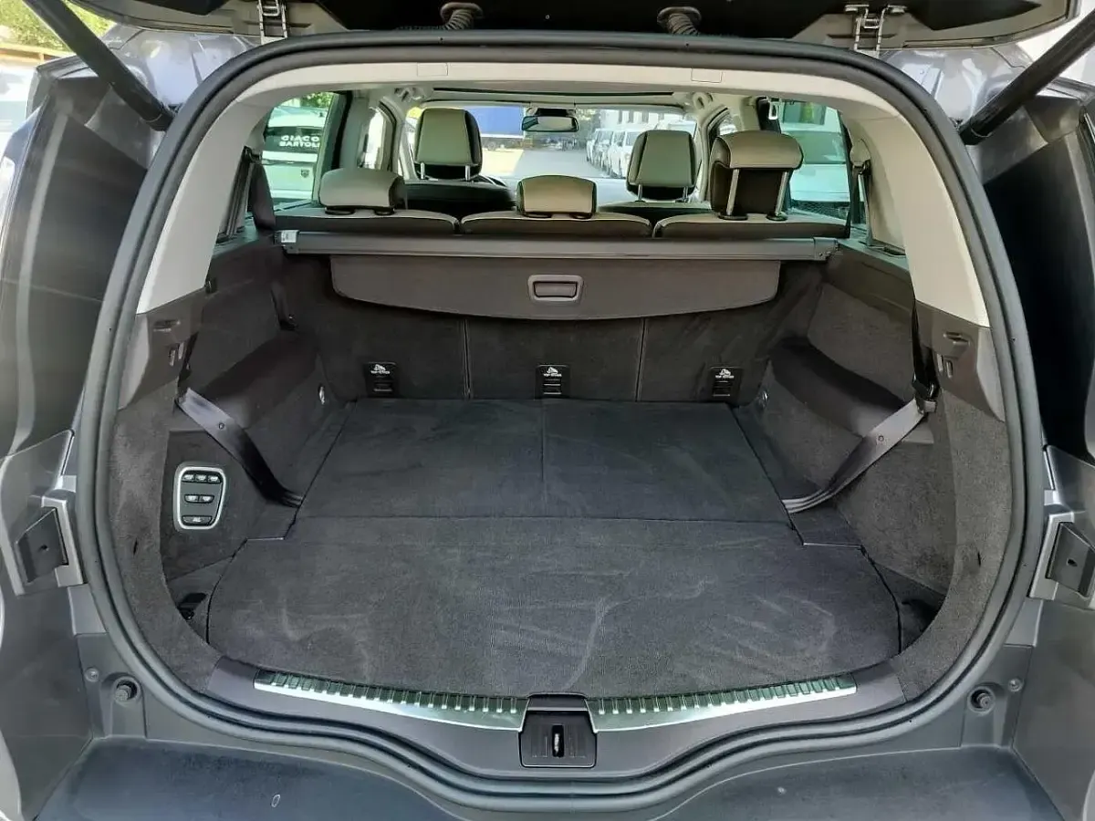 Usata Renault Espace 160 CV (117 kW) 2018 Grigio Monovolume