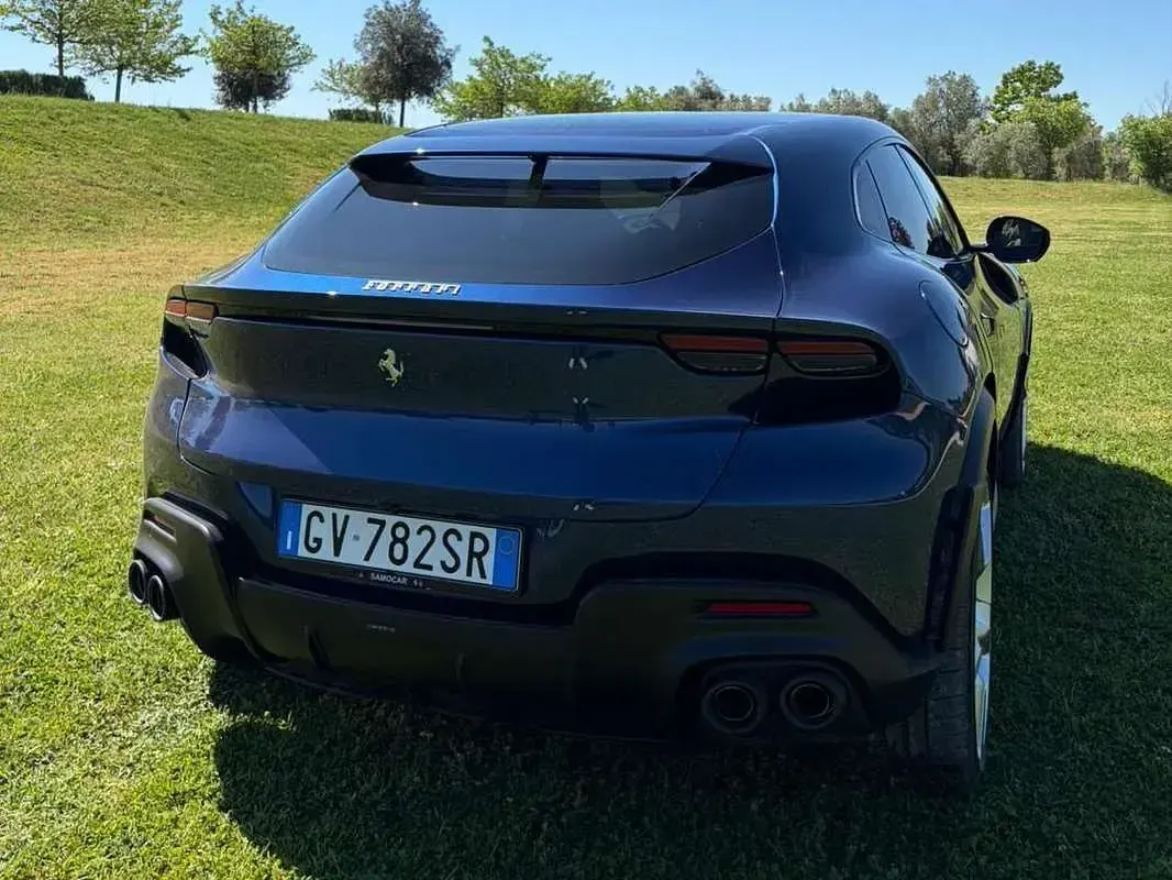 Usata Ferrari Purosangue 725 CV (533 kW) 2024 Blu/azzurro SUV
