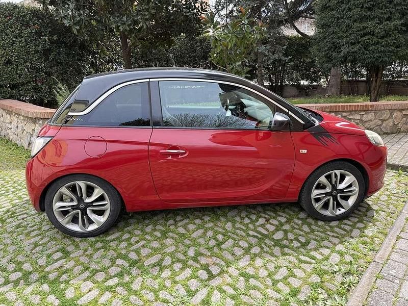 Usata Opel Adam Glam 69 CV (50 kW) 2013 Utilitaria