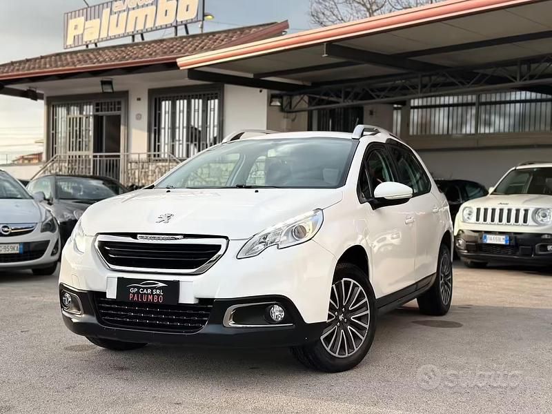 Usata Peugeot 2008 Active 75 CV (55 kW) 2015 Bianco SUV