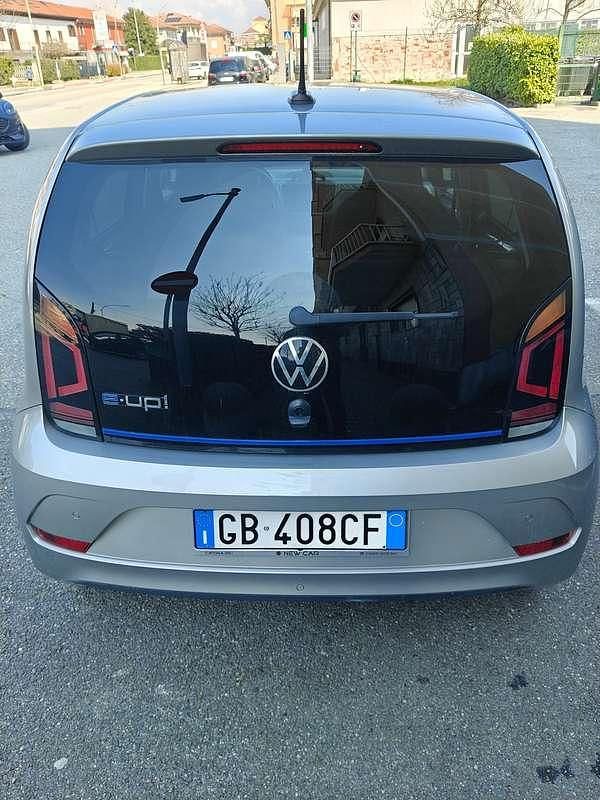 Usata VW e-up! 61 kW (83 CV) 2020 Argento Utilitaria