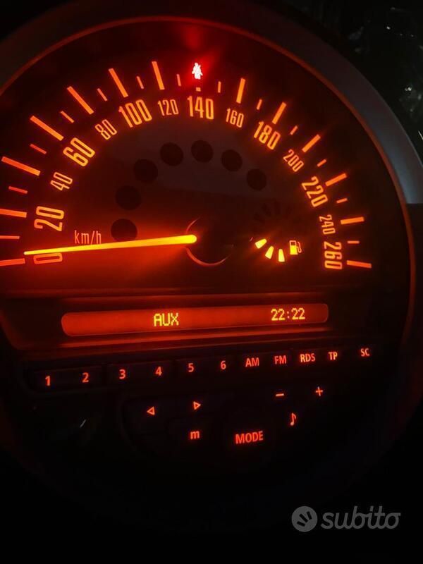 Usata Mini Cooper 75 CV (55 kW) 2010 Grigio Utilitaria