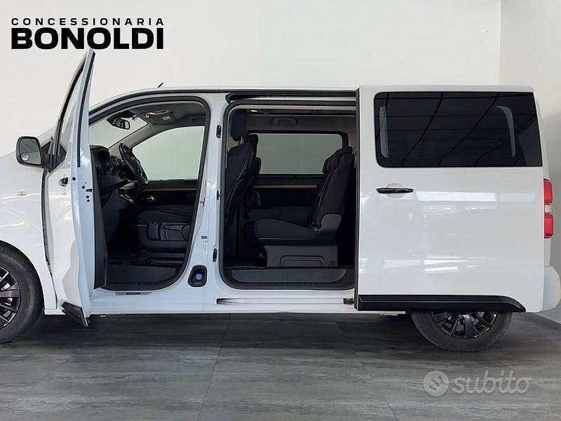 Usata Toyota Proace Verso Edition 180 CV (132 kW) 2023 Bianco Station wagon