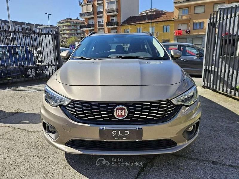 Usata Fiat Tipo S 120 CV (88 kW) 2017 Oro Station wagon