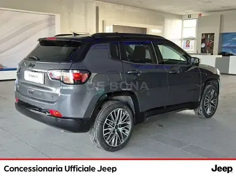 Usata Jeep Compass Summit 131 CV (96 kW) 2024 Grigio SUV