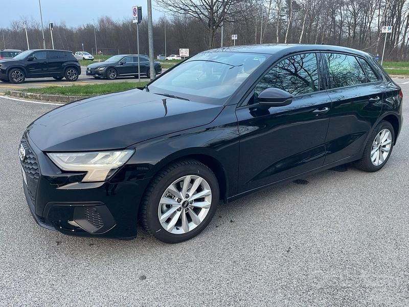 Usata Audi A3 116 CV (85 kW) 2021 Nero Berlina