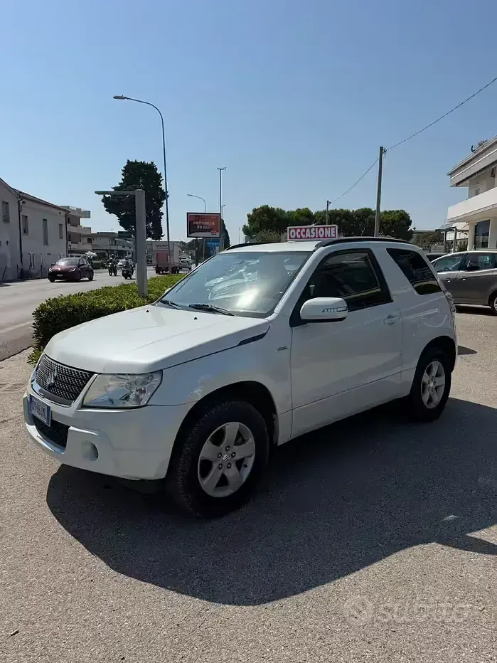 Usata Suzuki Vitara 129 CV (94 kW) 2009 Bianco SUV