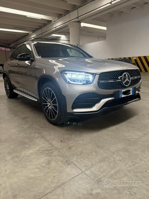 Usata Mercedes GLC220 194 CV (142 kW) 2020 Grigio Coupé