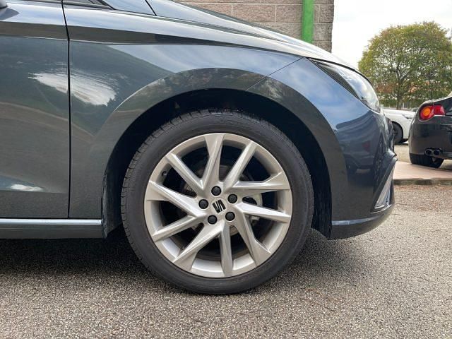 Usata Seat Ibiza FR 95 CV (69 kW) 2024 Grigio Berlina