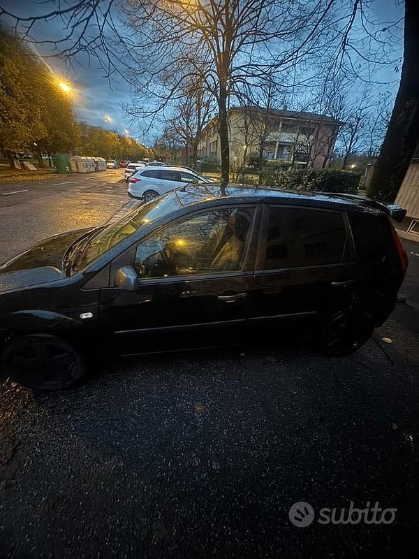 Usata Ford Fiesta 2006 Nero Berlina