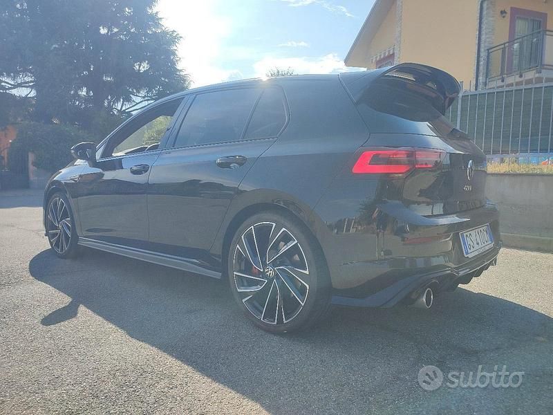 Usata VW Golf VIII GTI 245 CV (180 kW) 2022 Nero Berlina