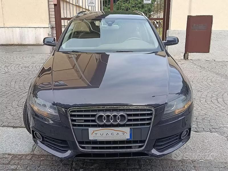 Begagnad Audi A4 Ambiente 143 HK (105 kW) 2011 Grå Kombi